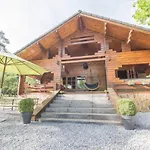 Semesterbostad Charming In Near Adventure Valley