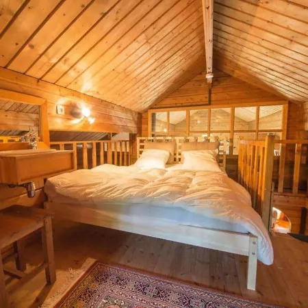 Charming In Near Adventure Valley