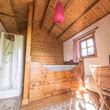 Casa de Férias Charming In Near Adventure Valley *